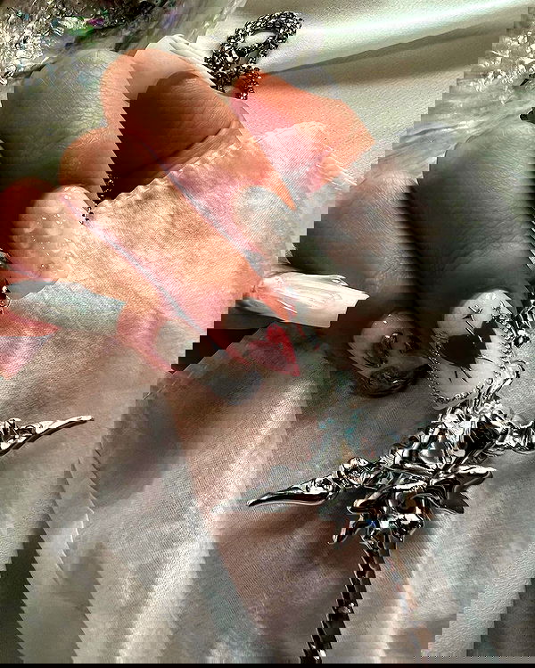 ayguldavlletova image ~ Altpins