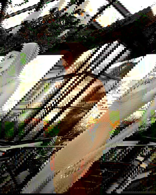 ayguldavlletova image ~ Altpins