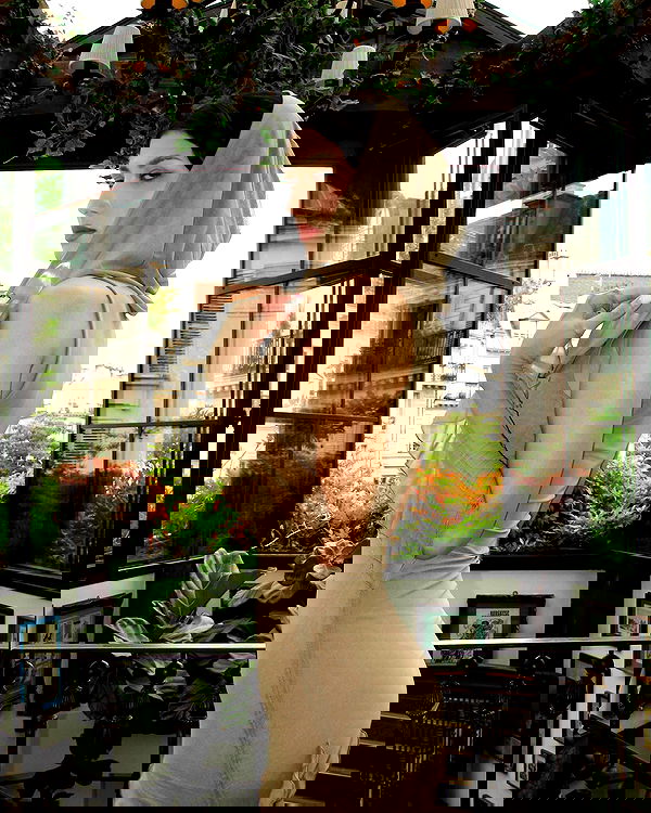 ayguldavlletova image ~ Altpins