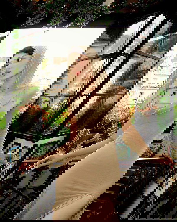 ayguldavlletova image ~ Altpins