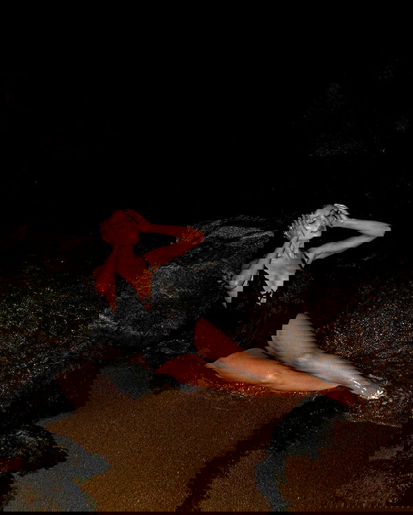 ayguldavlletova image ~ Altpins