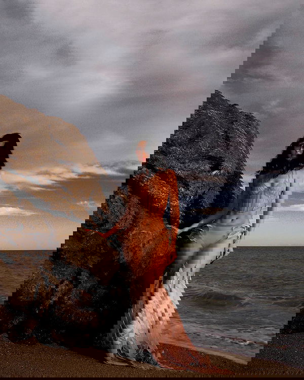 ayguldavlletova image ~ Altpins