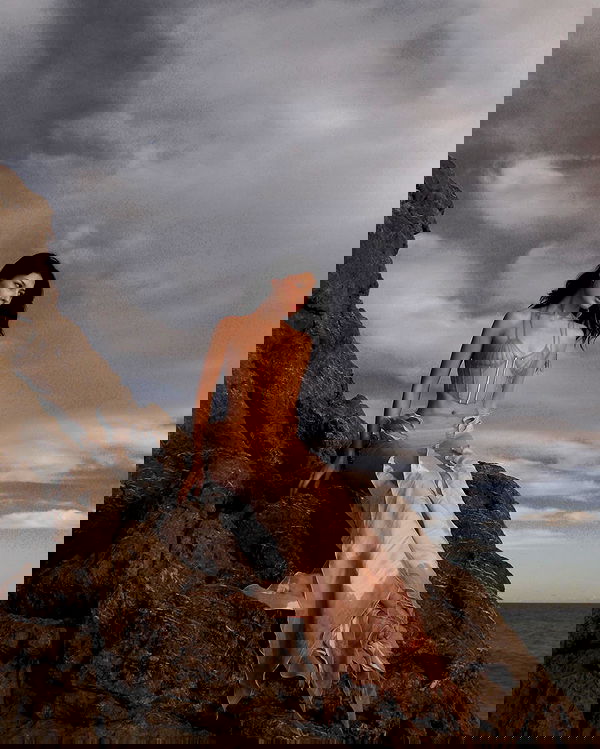 ayguldavlletova image ~ Altpins