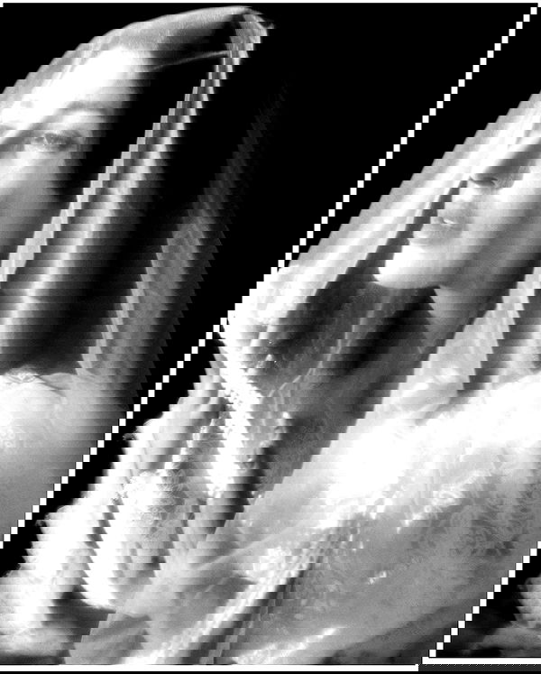 ayguldavlletova image ~ Altpins