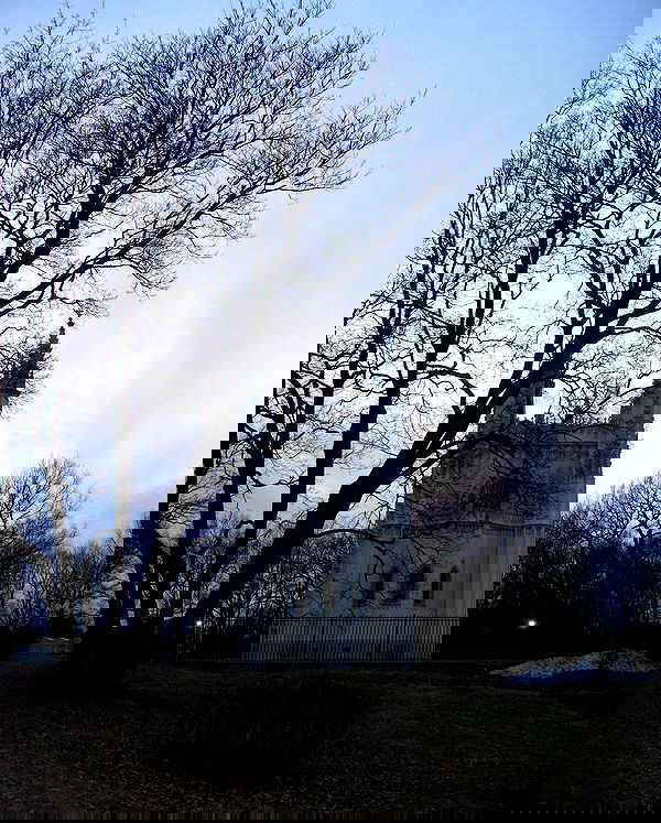 ayguldavlletova image ~ Altpins