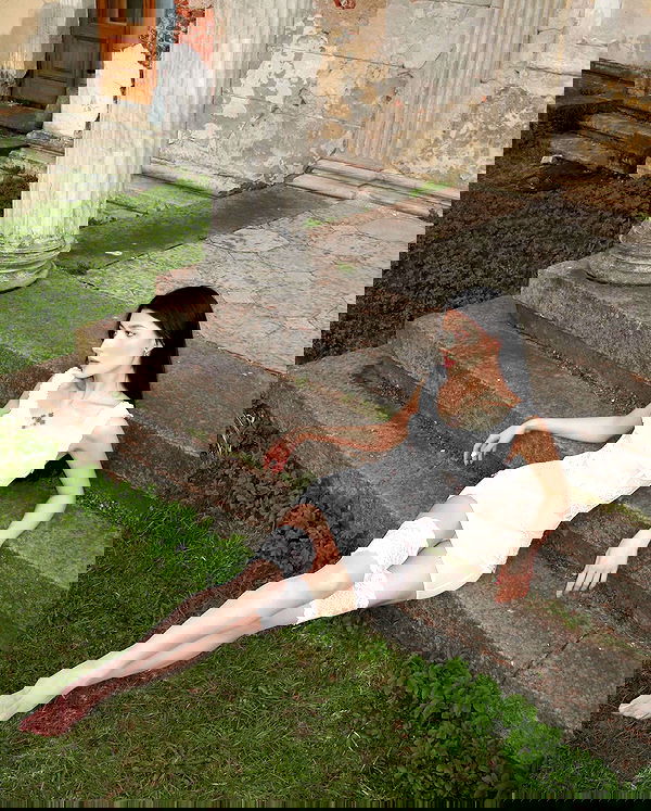 ayguldavlletova image ~ Altpins