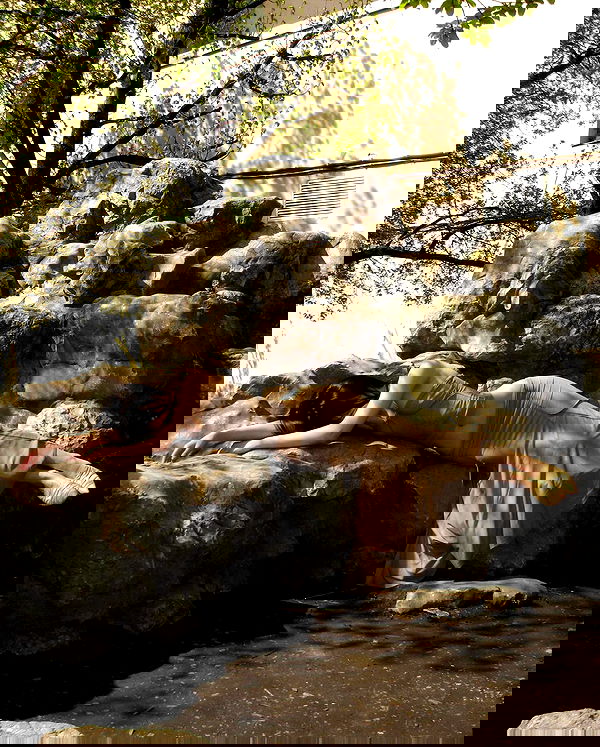 ayguldavlletova image ~ Altpins