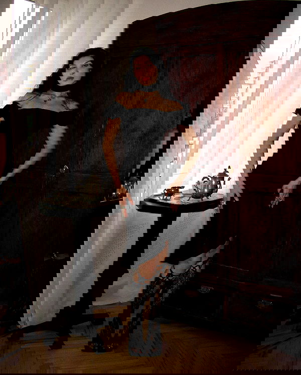 ayguldavlletova image ~ Altpins