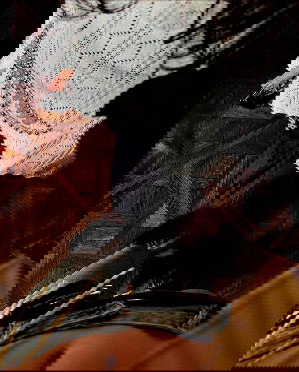 ayguldavlletova image ~ Altpins