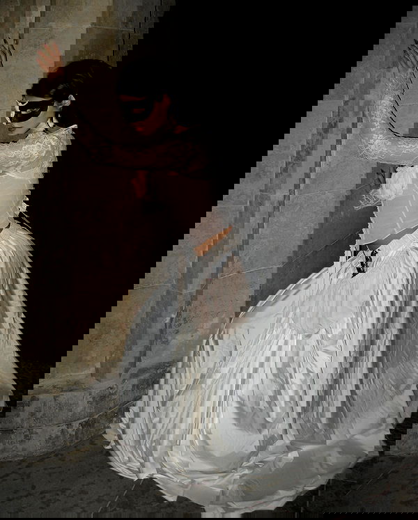 ayguldavlletova image ~ Altpins