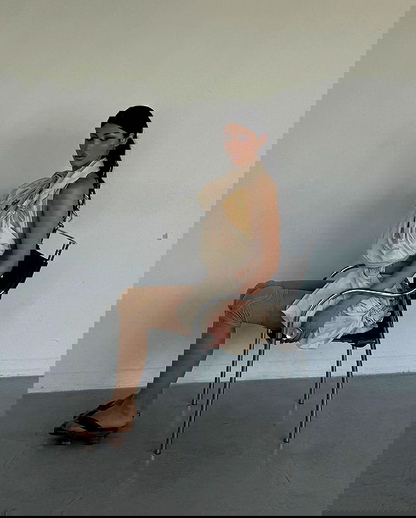 ayguldavlletova image ~ Altpins