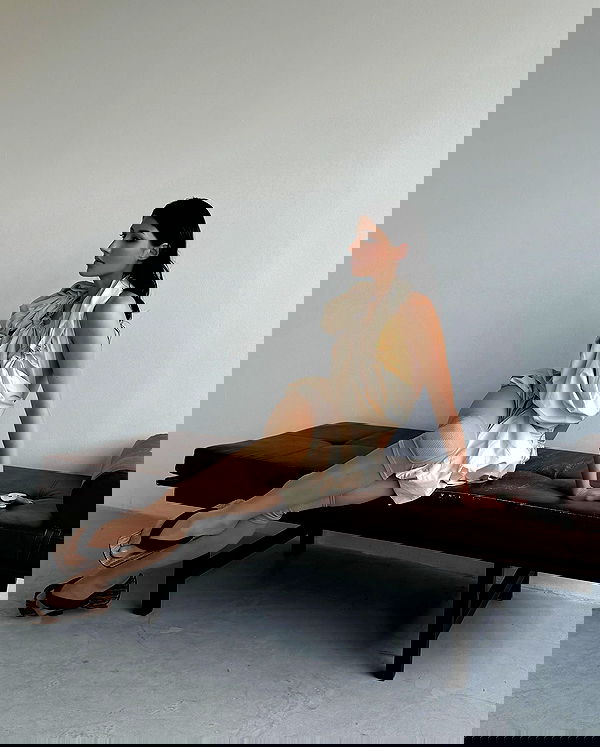 ayguldavlletova image ~ Altpins