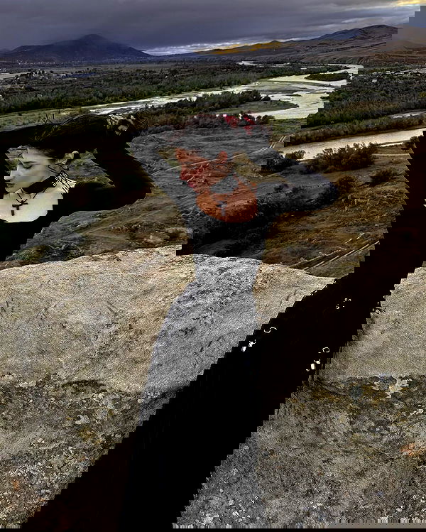 ayguldavlletova image ~ Altpins