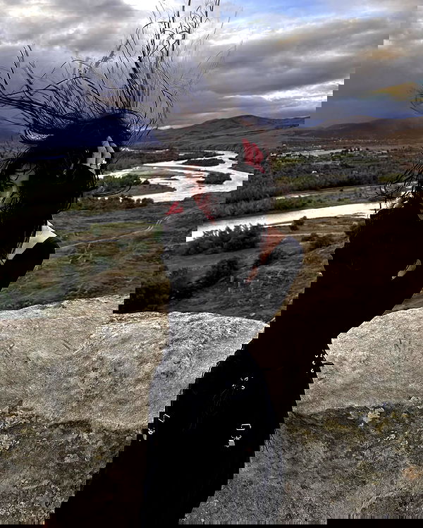 ayguldavlletova image ~ Altpins