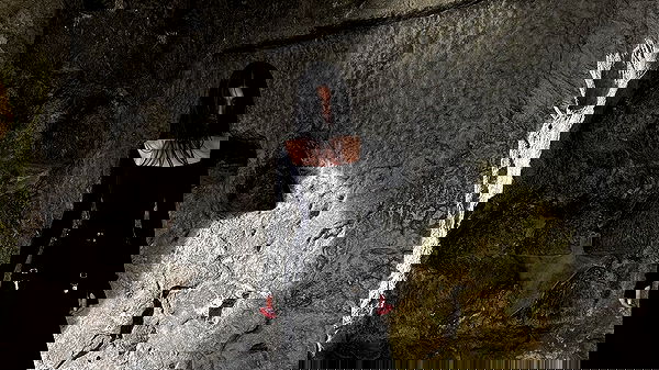 ayguldavlletova image ~ Altpins