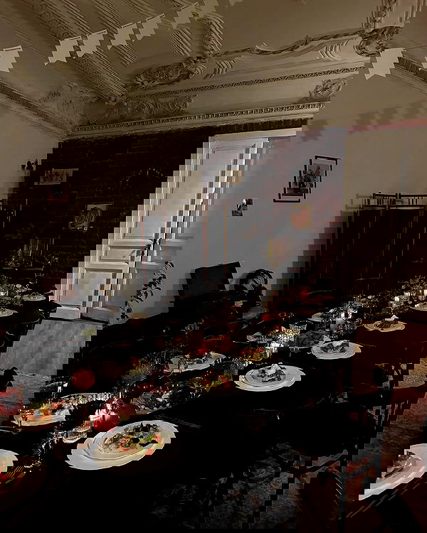 ayguldavlletova image ~ Altpins