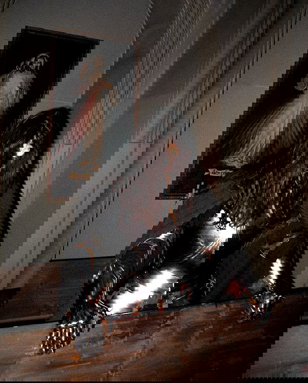 ayguldavlletova image ~ Altpins