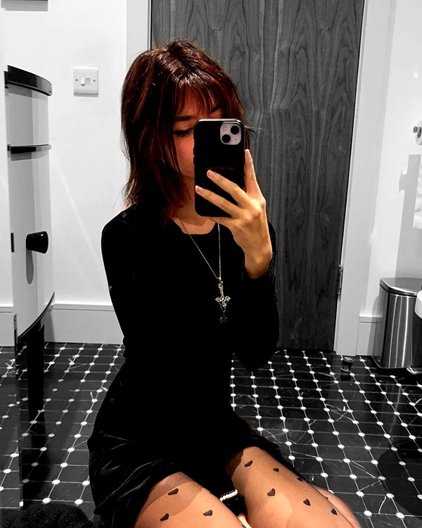 b6bybat instagram image archive image