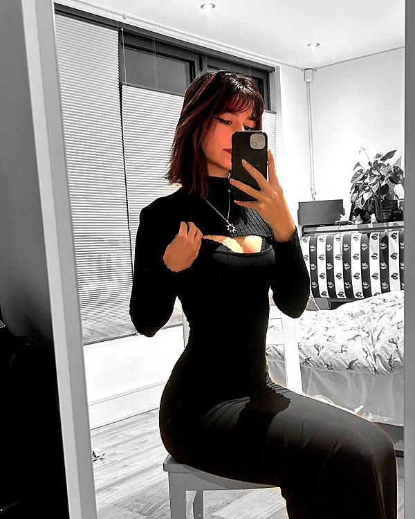 b6bybat instagram image archive image