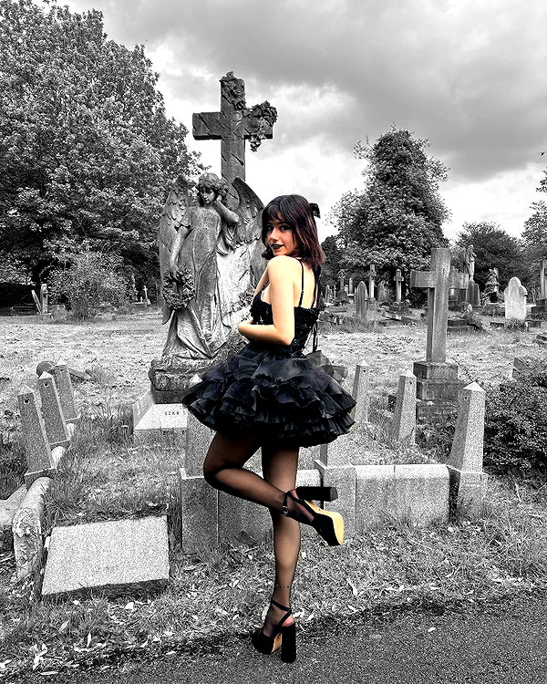 b6bybat instagram image archive image