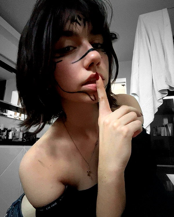b6bybat instagram image archive image