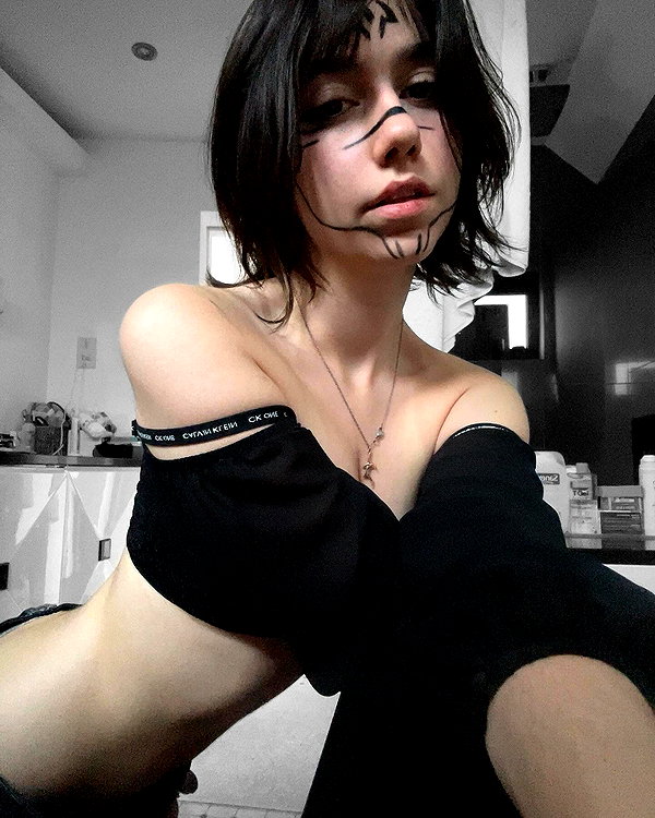 b6bybat instagram image archive image