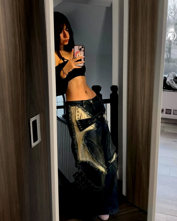 b6bybat instagram image archive image