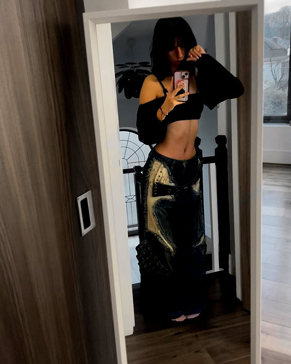 b6bybat instagram image archive image