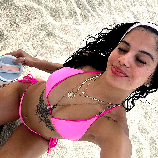 barbararamirezz_ instagram image archive image