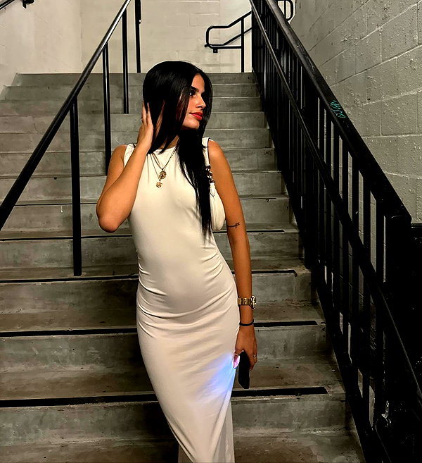 barbararamirezz_ instagram image archive image