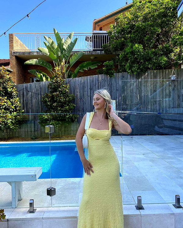 bella.mccafferty instagram image archive image