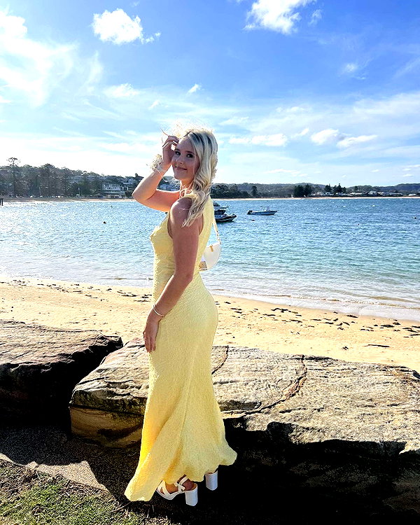 bella.mccafferty instagram image archive image