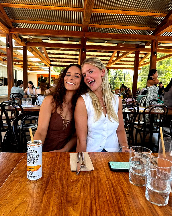 bella.mccafferty instagram image archive image