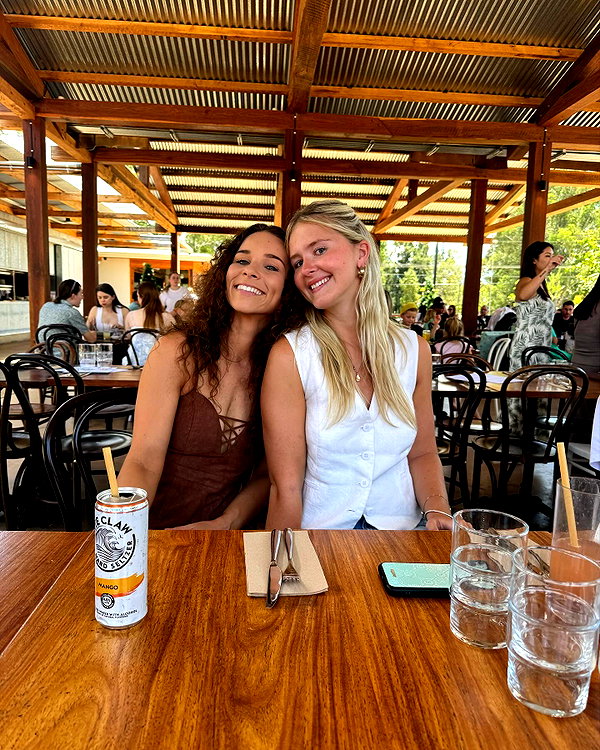 bella.mccafferty instagram image archive image