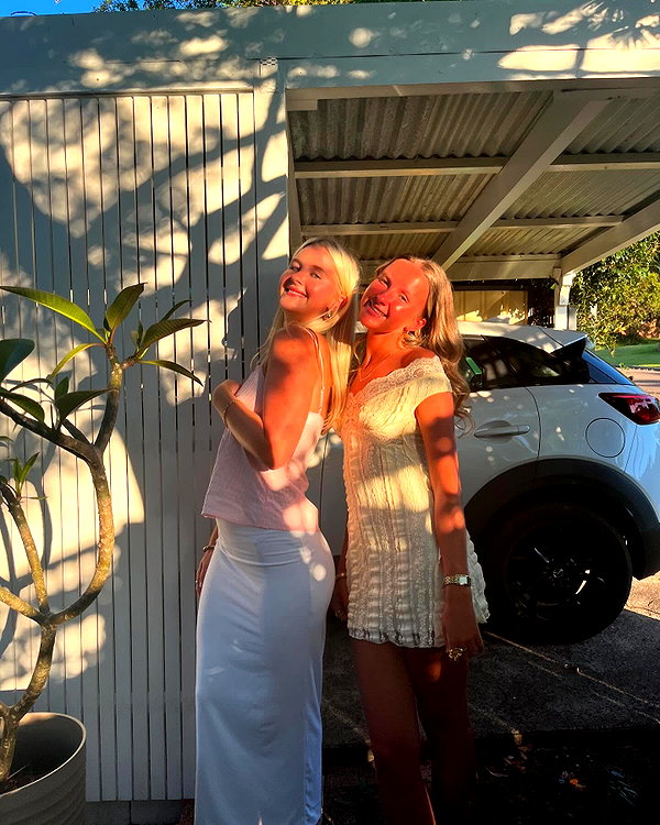 bella.mccafferty instagram image archive image