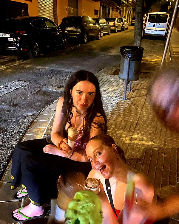 beth.ae_xx instagram image archive image