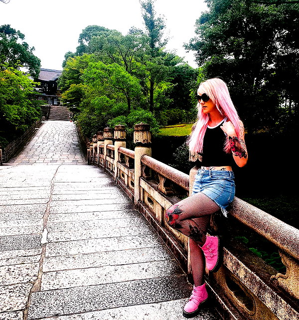 bexicutes instagram image archive image