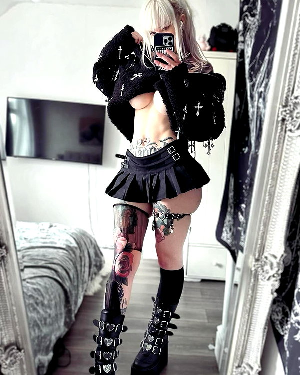 bexicutes instagram image archive image