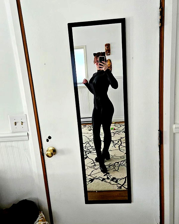 bitch.ceo instagram image archive image