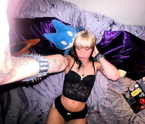 boxdyeblonde instagram image archive image