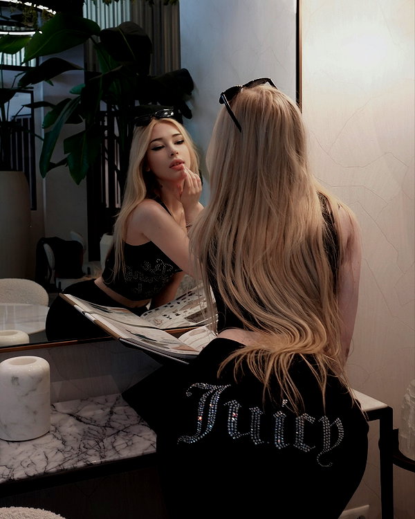 bunny_alina_kim instagram image archive image