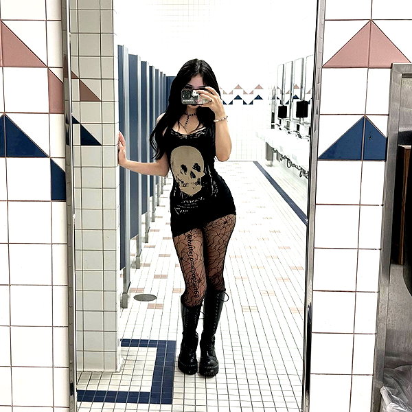 butter.on.a.poptart69 instagram image archive image