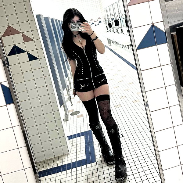 butter.on.a.poptart69 instagram image archive image