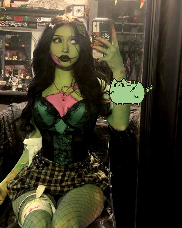 butter.on.a.poptart69 instagram image archive image