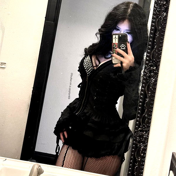 butter.on.a.poptart69 instagram image archive image
