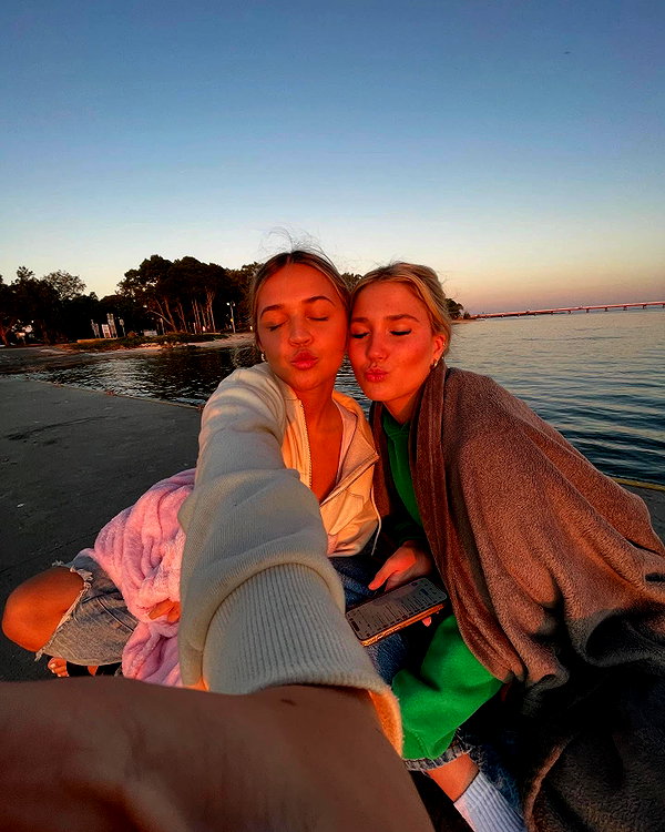 caitlincook_ instagram image archive image