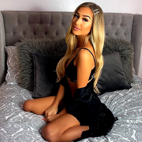 callieebullough instagram image archive image