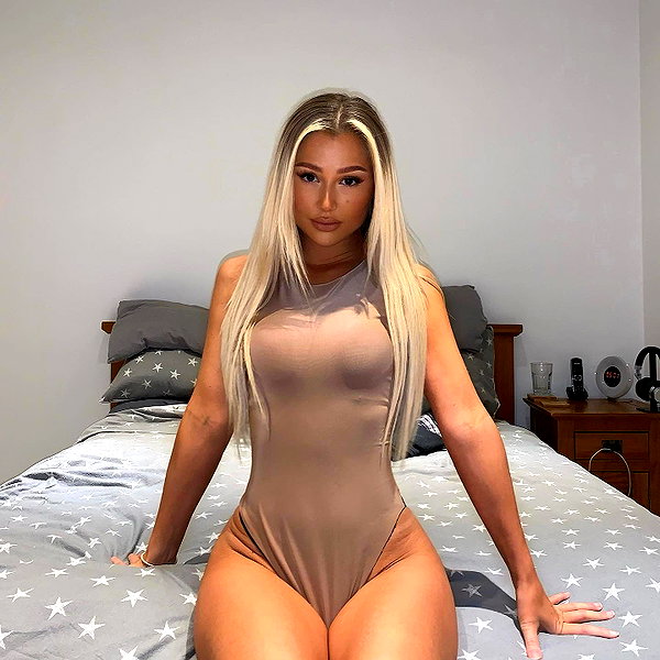 callieebullough instagram image archive image