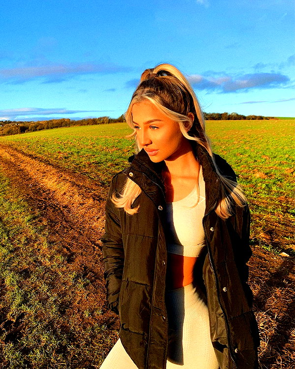 callieebullough instagram image archive image