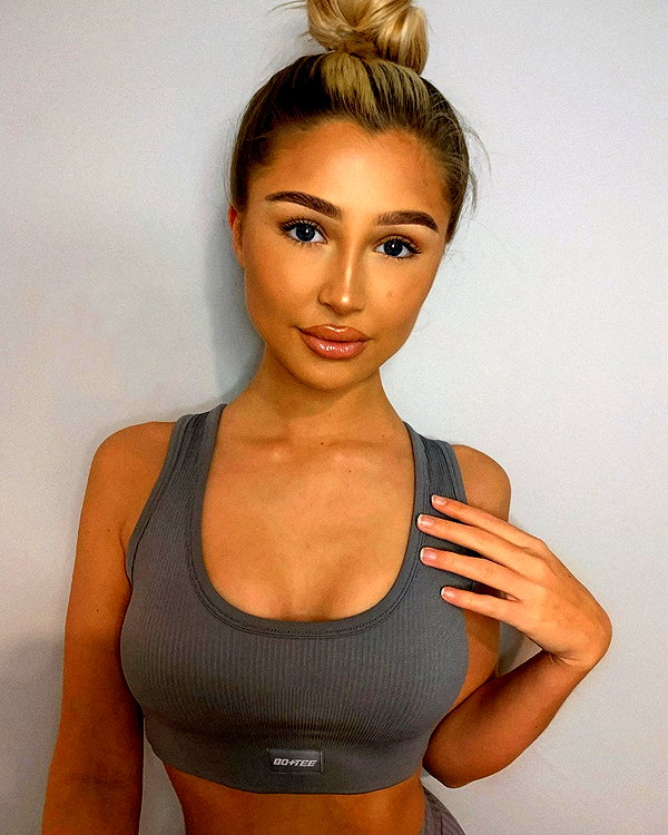 callieebullough instagram image archive image